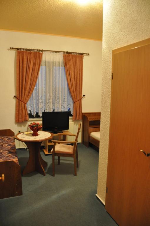 Hotel-Restaurant Elsterblick Elsteraue Δωμάτιο φωτογραφία